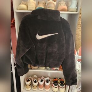 Nike Sportswear Faux Fur Jacket XS